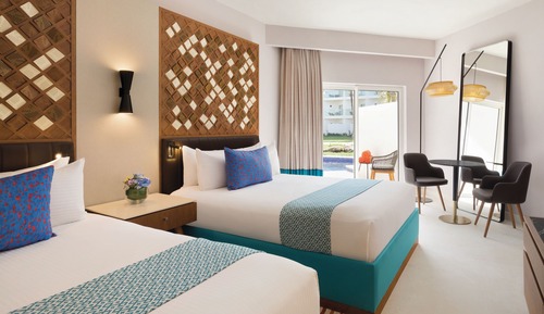 Club Room, 2 Queen Beds, Garden View (Preferred, Swim Out)