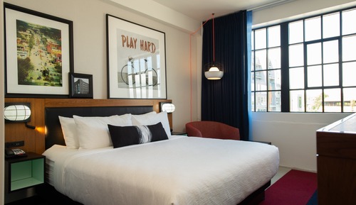 Standard Room, 1 King Bed, Hearing Accessible
