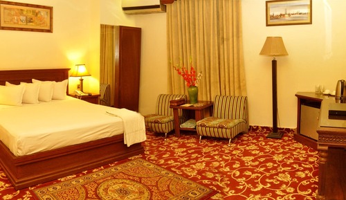 Executive Room