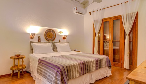Deluxe Suite, Pool View