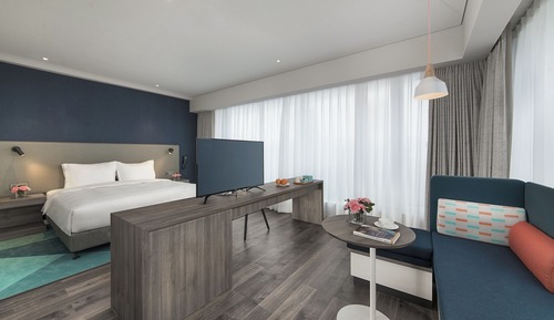 Suite, 1 King Bed (Additional Living Area)