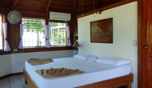 Classic Bungalow, 1 King Bed, Non Smoking, Ocean View