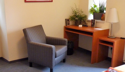 Basic Double Room, Ensuite, Garden View (Forsthaus 2)