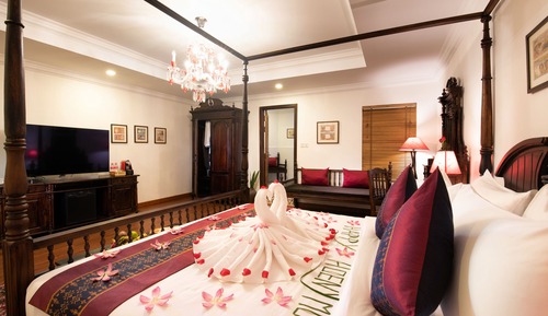 Colonial Honeymoon Suite - Daily Afternoon Tea