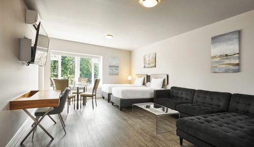 Family Suite, 1 Bedroom, 2 Twin and 1 King bed, Non Smoking