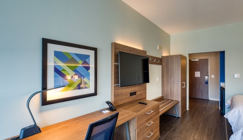 Suite, 2 Queen Beds, Accessible (Communications)