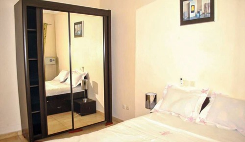 Grand Apartment, 4 Bedrooms, Kitchenette, Garden View