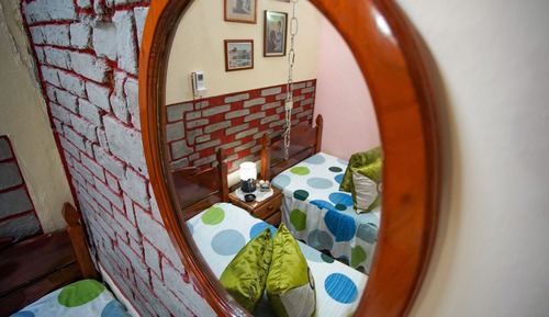 Basic Twin Room, Non Smoking, Courtyard View