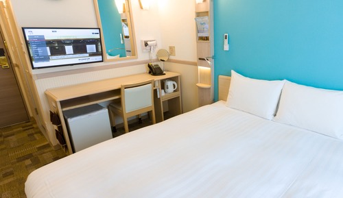 Double Room, Smoking