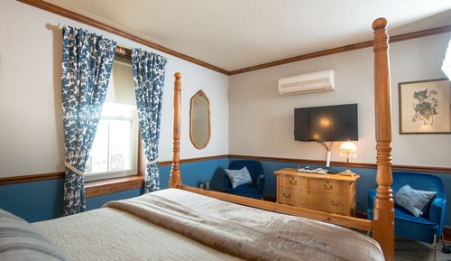 Room, 1 Queen Bed, Non Smoking (Room # 1 upstairs)