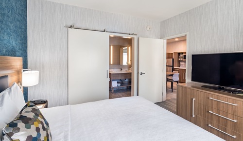 Suite, 1 Bedroom, Non Smoking (1 King Bed)