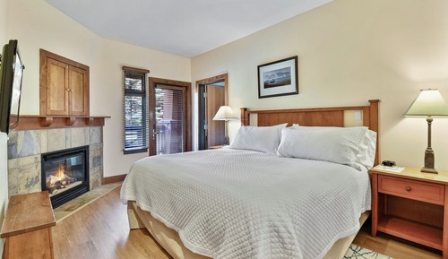 Standard Condo, 3 Bedrooms, Pool Access, Mountainside