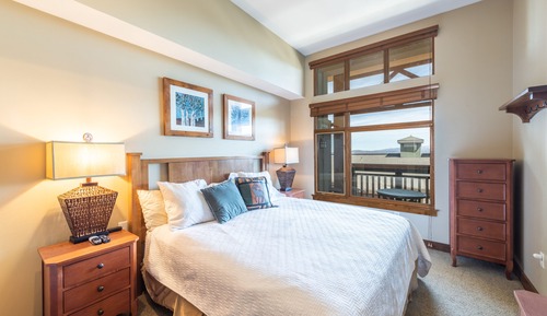 Deluxe Condo