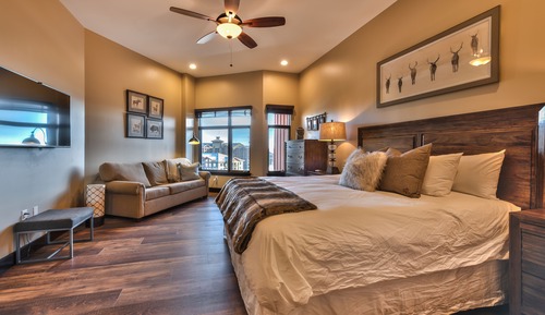 Luxury Condo, Multiple Beds, Balcony, Resort View