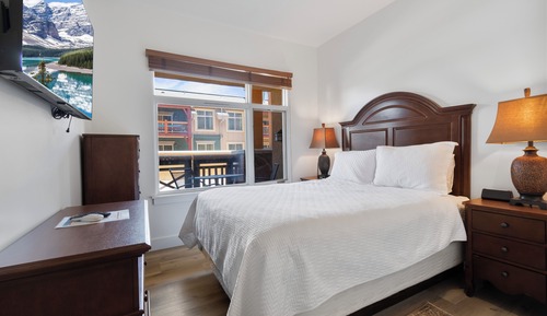Standard Condo, Multiple Beds, Fireplace, Resort View