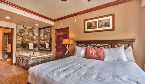 Deluxe Condo