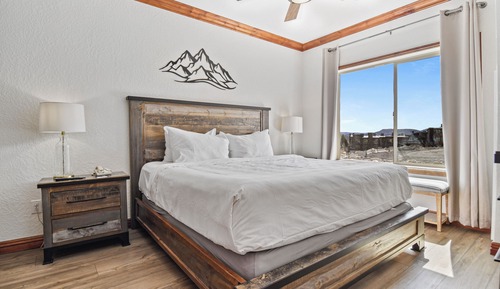 Superior Condo, Balcony