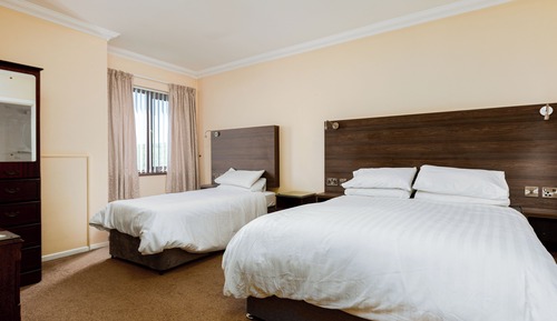 Family Room, Multiple Beds, Non Smoking