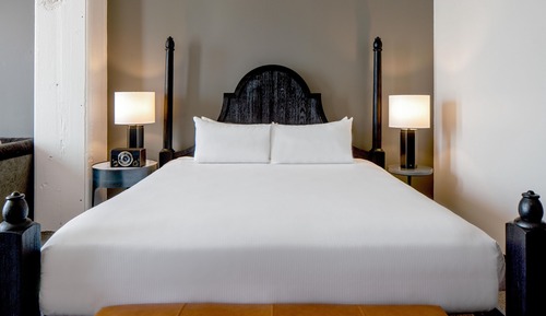Family Room, Multiple Beds