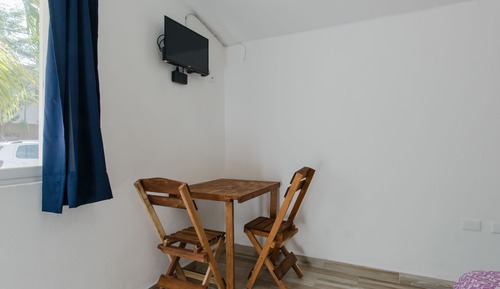 Standard Studio, 1 Queen Bed, Non Smoking, Kitchenette