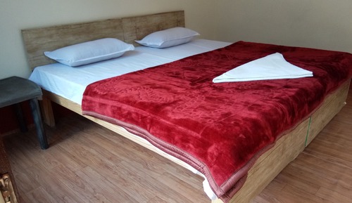 Classic Double Room, 1 Queen Bed, Hill View