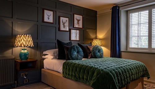 Superior Double Room - Stuart House