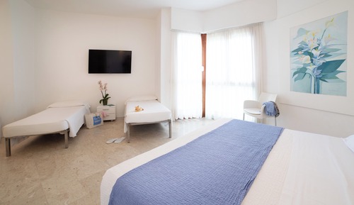 Superior Quadruple Room, Balcony, Partial Sea View