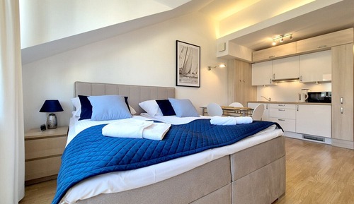 Studio Suite, Tower
