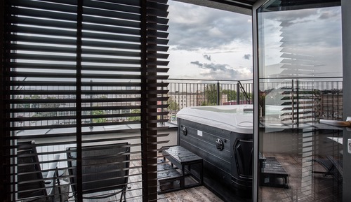 Apartment, 2 Queen Beds, City View