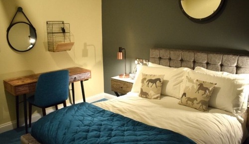 Superior Double Room, Ensuite (The Stable)