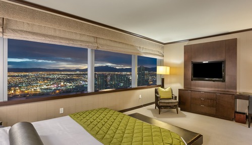 PANORAMA STRIP VIEW SUITE (2BR) - 45th Floor