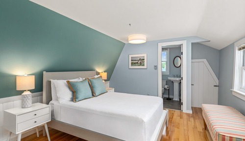 Cove Side Cottage (two bedroom)