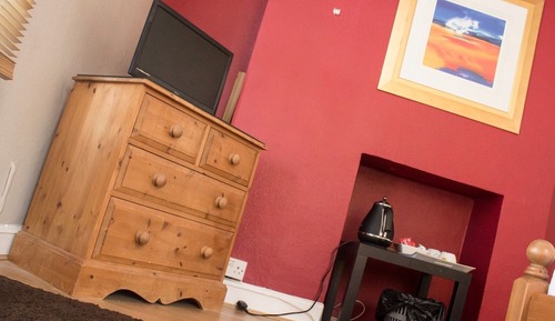 Twin Room, Shared Bathroom (Room 5)
