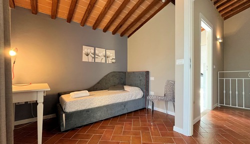Comfort Apartment, 2 Bedrooms, Patio, Hill View