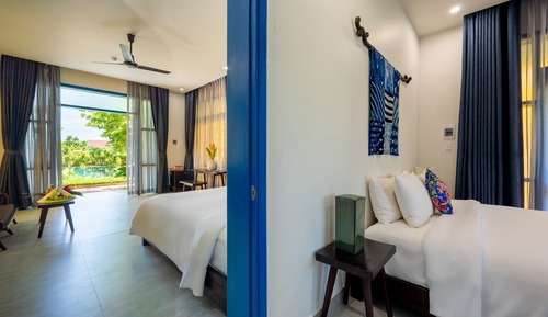 Junior Suite, 2 Bedrooms, Balcony, Pool View