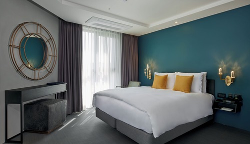 Standard Double Room with Bathtub