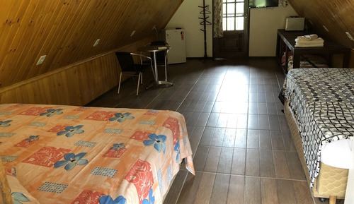 Comfort Chalet, 1 Queen Bed, Courtyard View