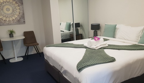 Deluxe King Room