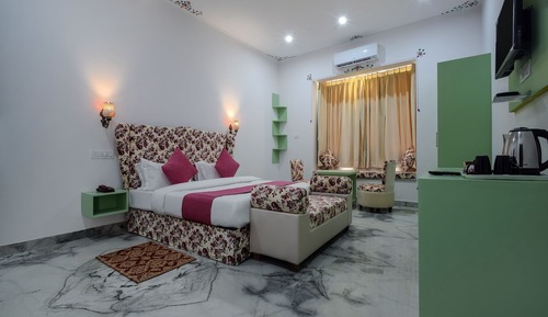 Deluxe Double or Twin Room, 1 King Bed