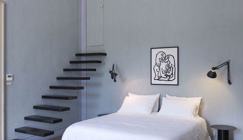 Suite, Multiple Beds, Courtyard View