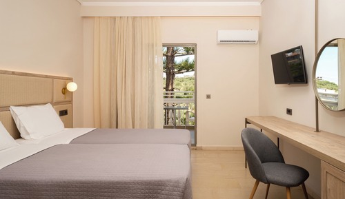 Standard Double/Twin Garden View (2Pax)