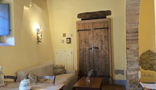 Family Room, Courtyard Area
