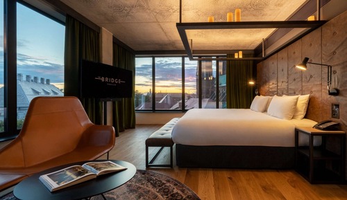 Suite, 1 King Bed (Prime Minister)