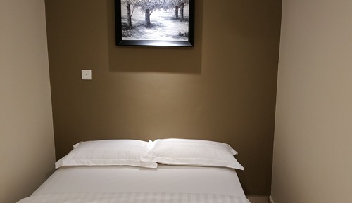Standard Room, 1 Queen Bed