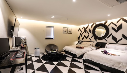 Luxury Premium Twin Room