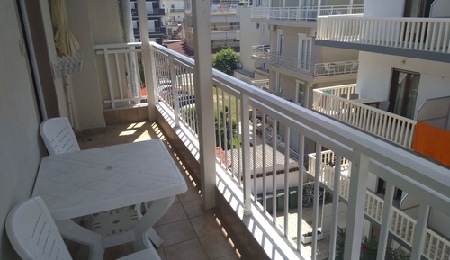 Triple Room, Multiple Beds