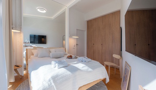 Luxury Apartment, Sea View (I)