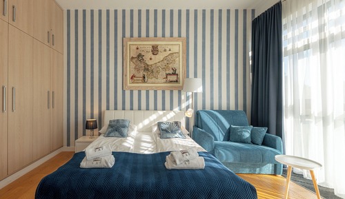 Studio Suite (I)