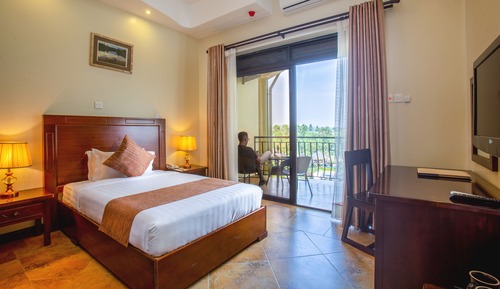 Business Suite, 1 King Bed, Non Smoking