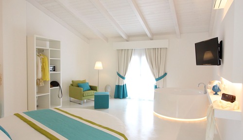 Design Suite, Sea View
